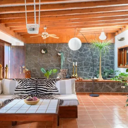 Boutique Boho Glam With Private Pool 普拉亚布兰卡